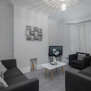  Holiday home Beautiful Family In For